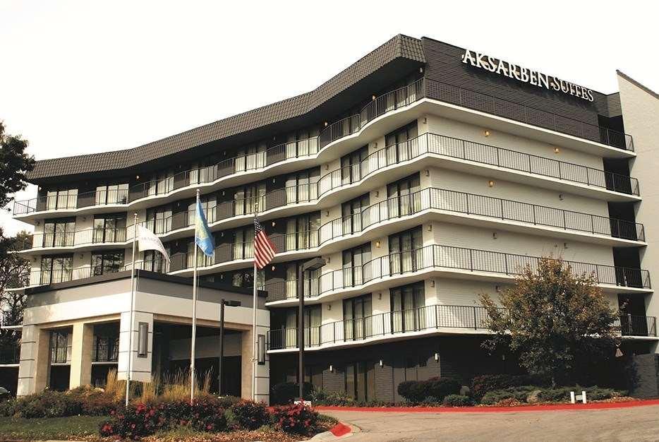 אומהה Aksarben Suites Trademark Collection By Wyndham מראה חיצוני תמונה